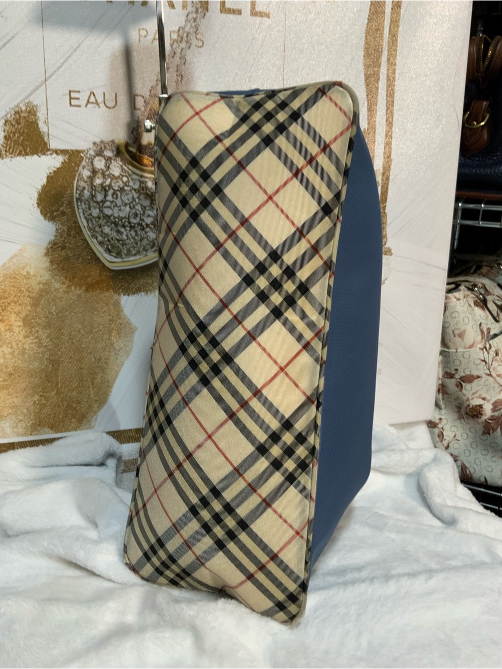 Burberry Navy Shoulder Hobo Bag - Picture 3 of 6